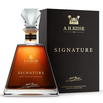 A.H.Riise Signature 0,7l 43,9% dd.