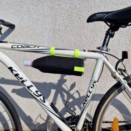 KERÉKPÁROS BORTÁSKA, FEKETE SZIVACSOS VÁSZON, CITROMSÁRGA SZEGÉLLYEL