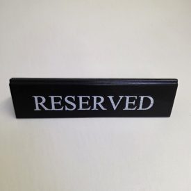   RESERVED foglalt tábla, fekete műbőr, fehér felirattal, nagy