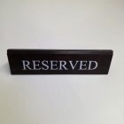 RESERVED foglalt tábla, sötétbarna műbőr, fehér felirattal, nagy